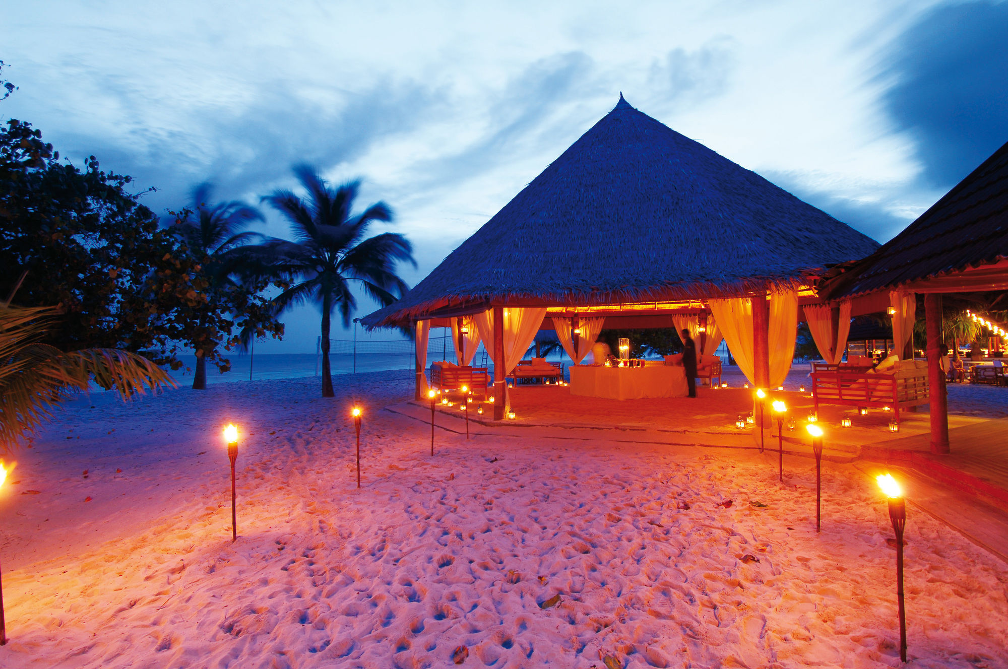 Diamonds Athuruga Beach & Water Villas Exterior photo